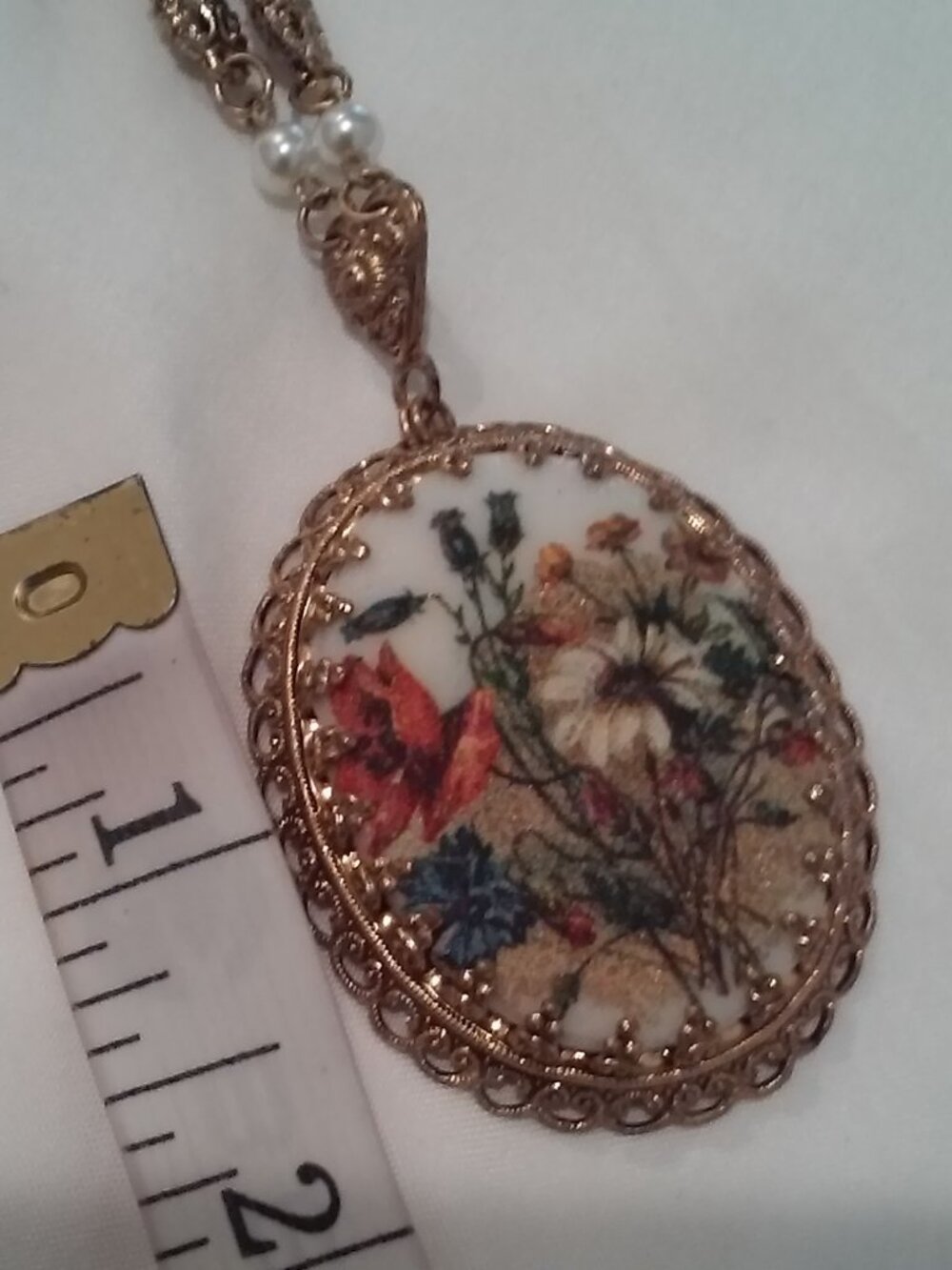 large vintage necklace, beautiful floral